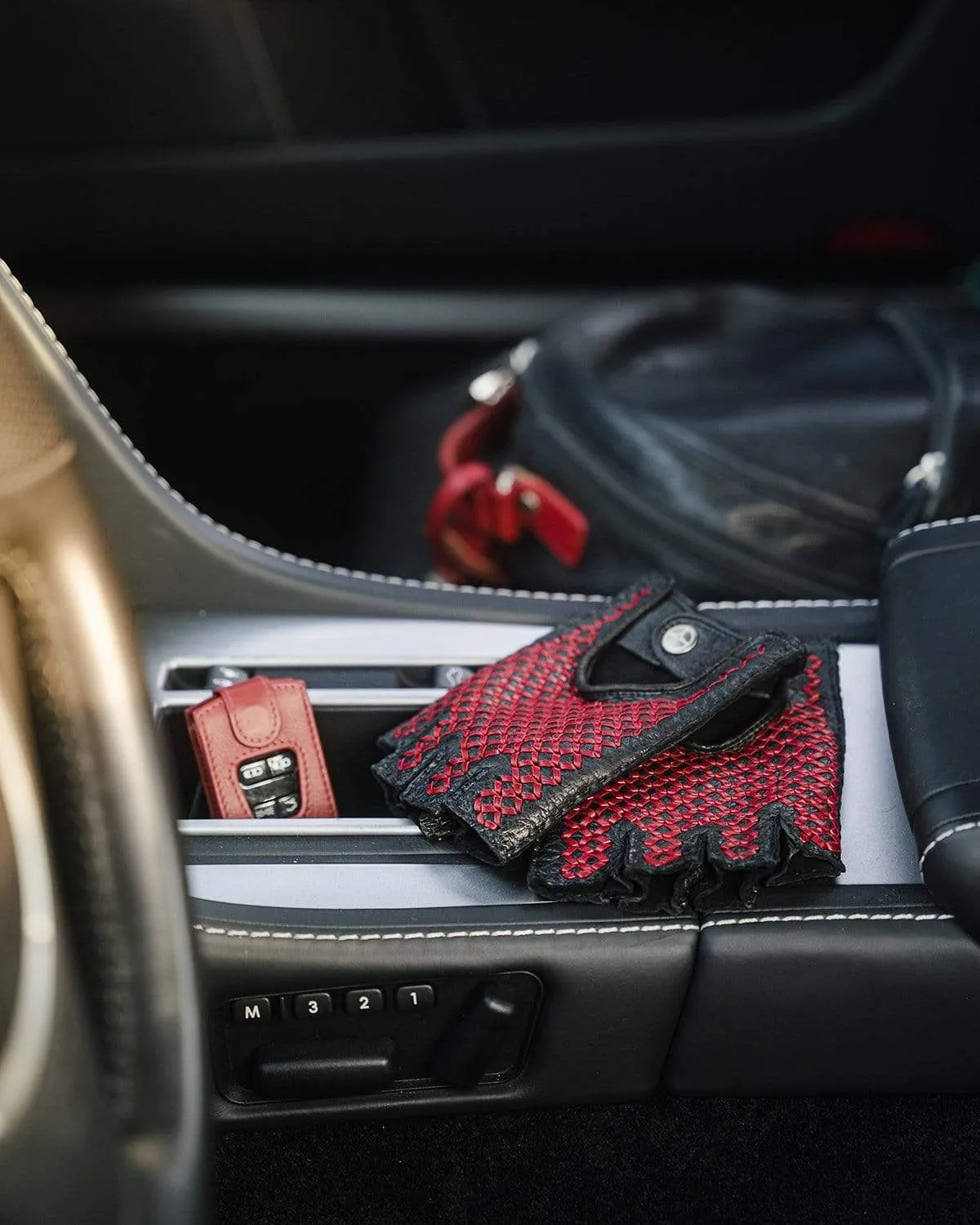 BESPOKE - Fingerless Peccary Leather Driving Gloves - Black/Red