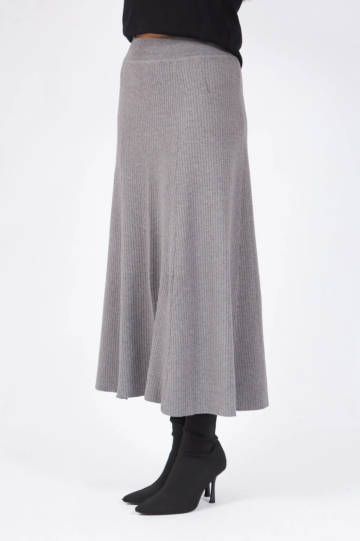 Gray Ribbed Midi Skirt